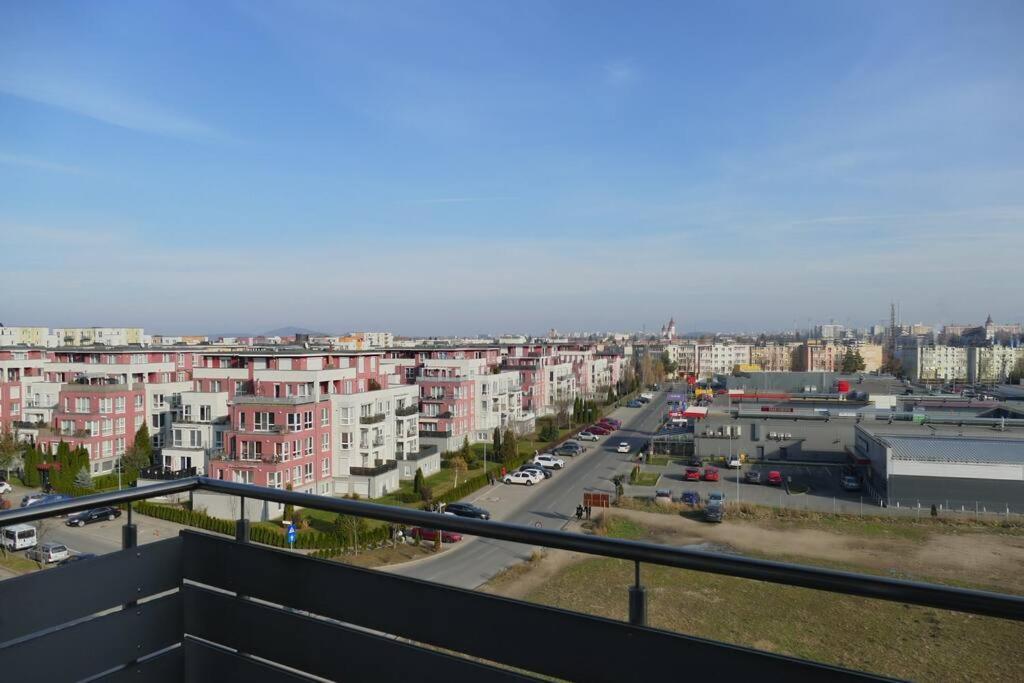 Apartament In Cartier Avantgarden Cu Semineu! Braşov Exteriör bild